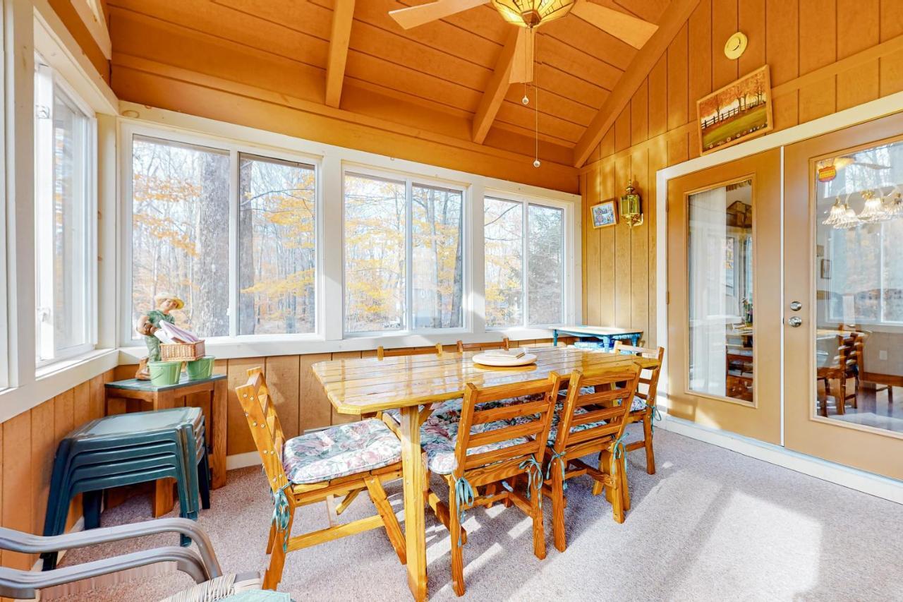 Friendship Lodge Pocono Lake Екстер'єр фото