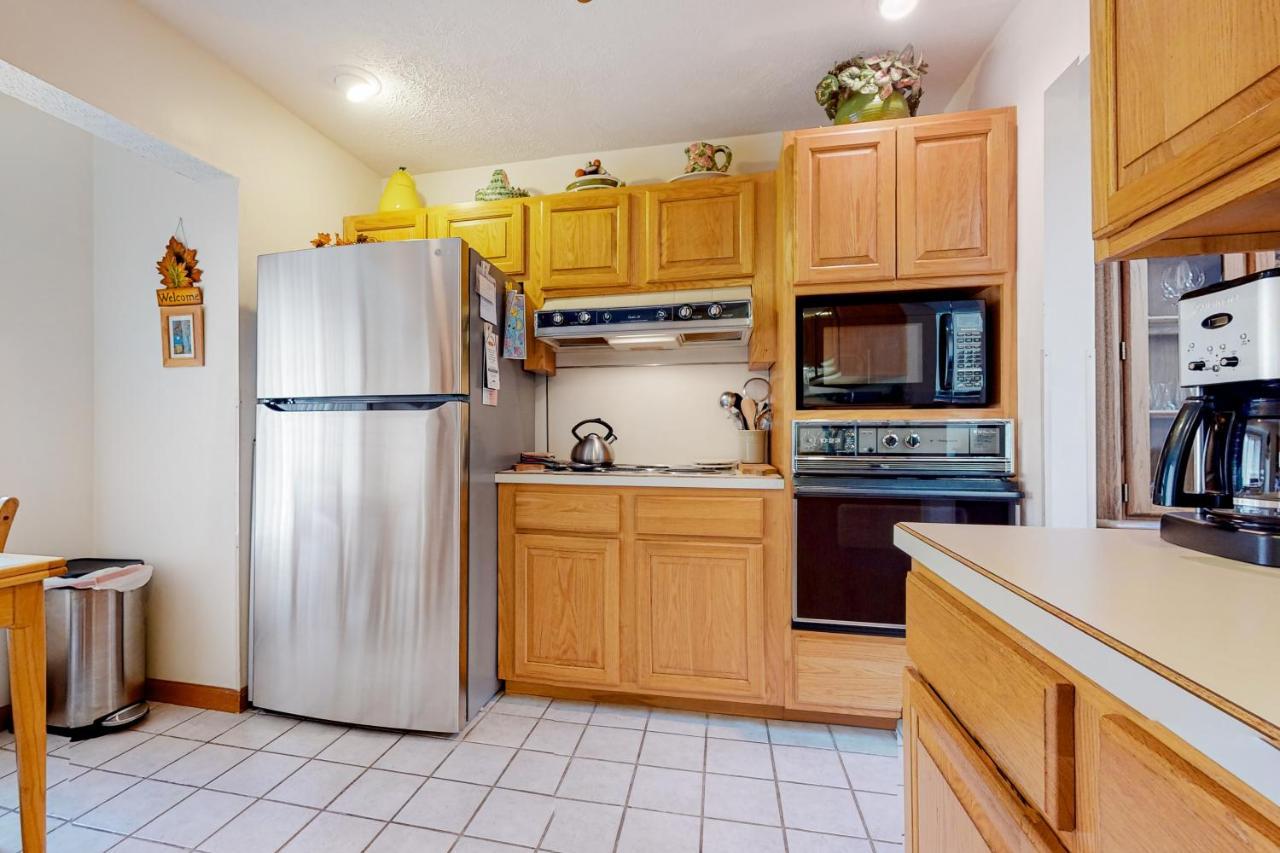 Friendship Lodge Pocono Lake Екстер'єр фото