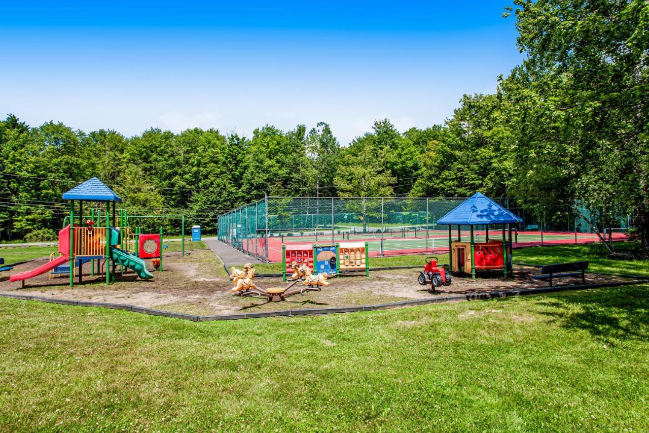 Friendship Lodge Pocono Lake Екстер'єр фото