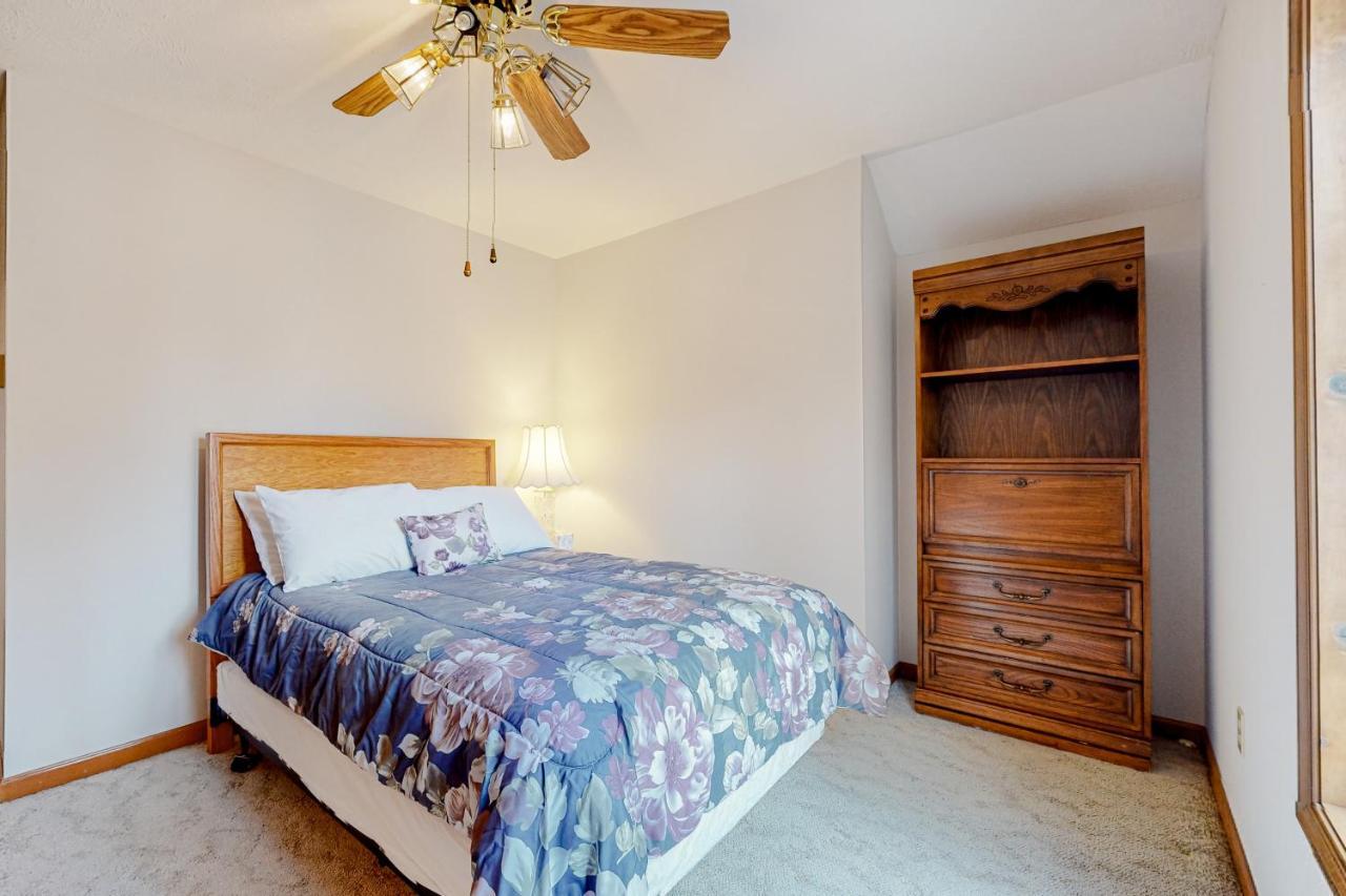 Friendship Lodge Pocono Lake Екстер'єр фото