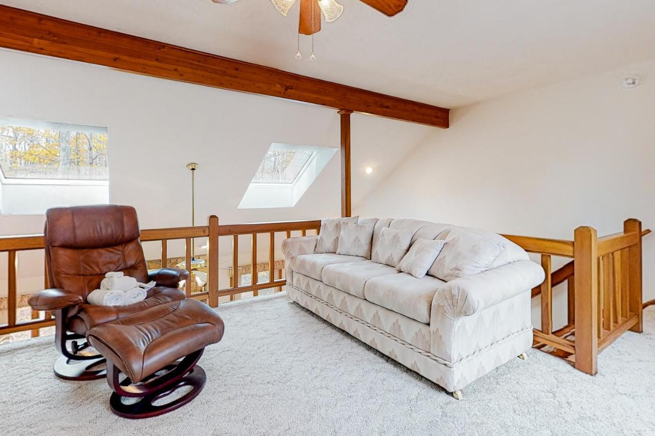Friendship Lodge Pocono Lake Екстер'єр фото