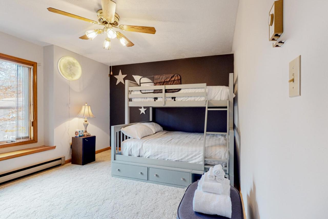 Friendship Lodge Pocono Lake Екстер'єр фото