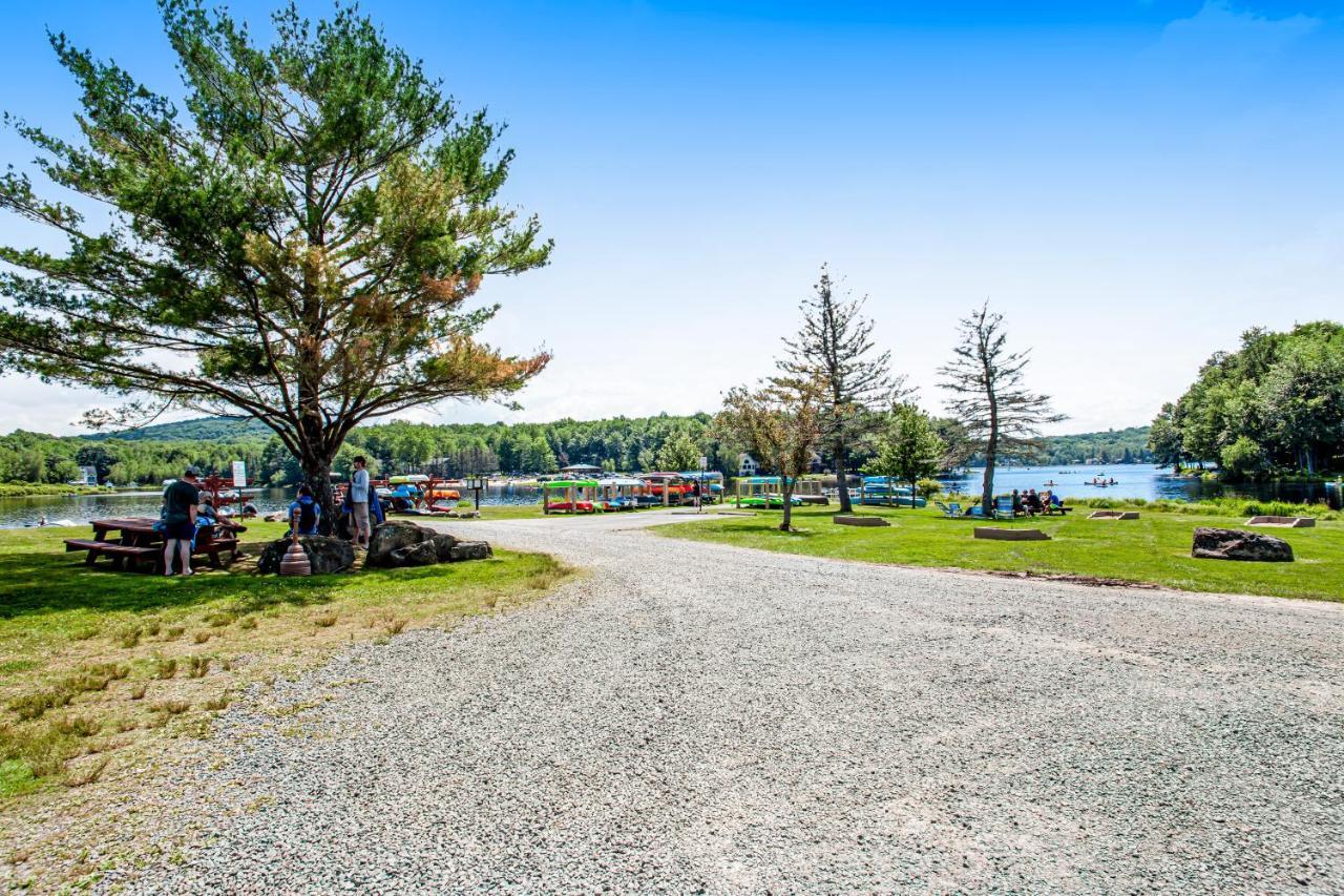 Friendship Lodge Pocono Lake Екстер'єр фото