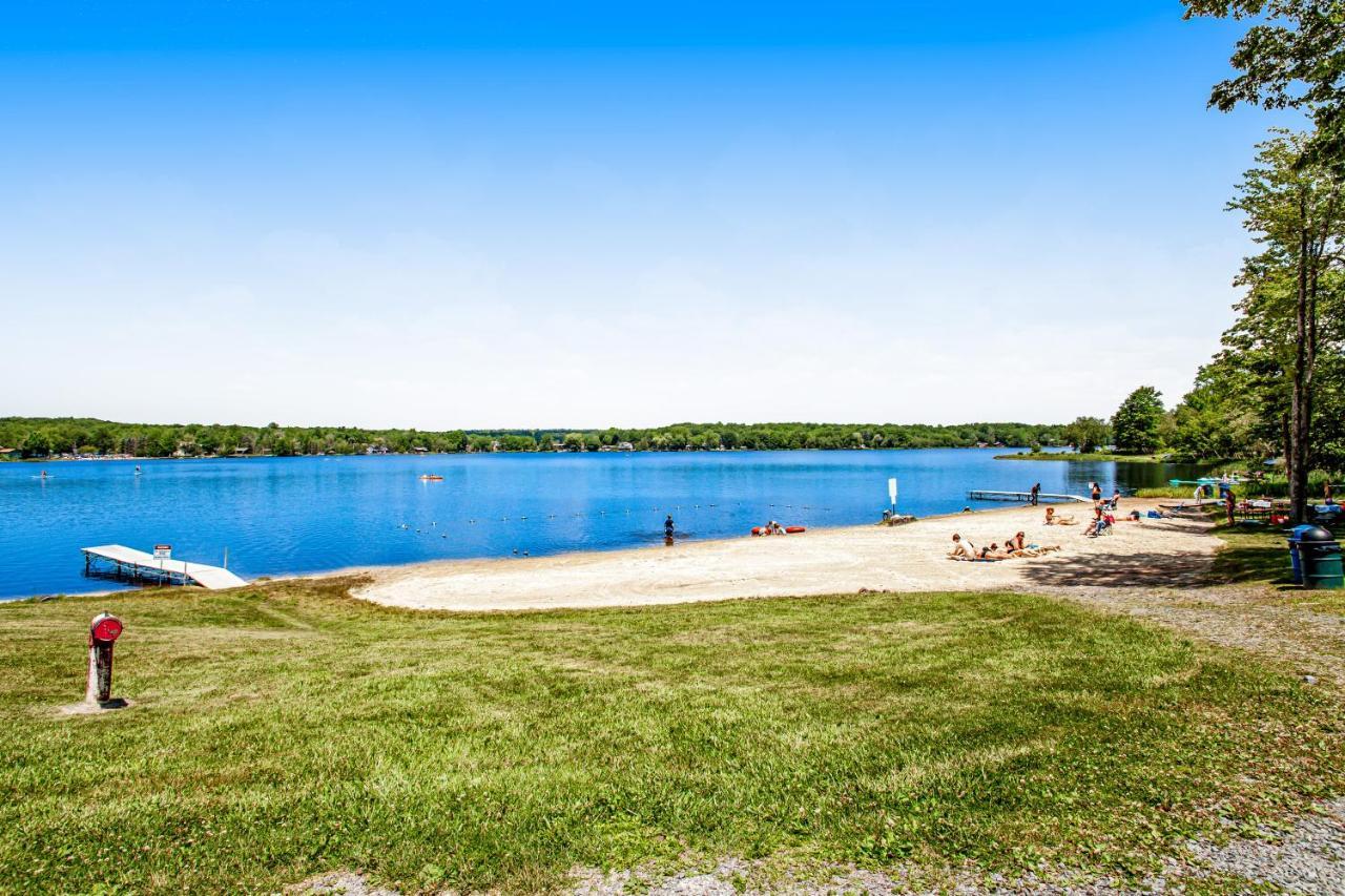 Friendship Lodge Pocono Lake Екстер'єр фото